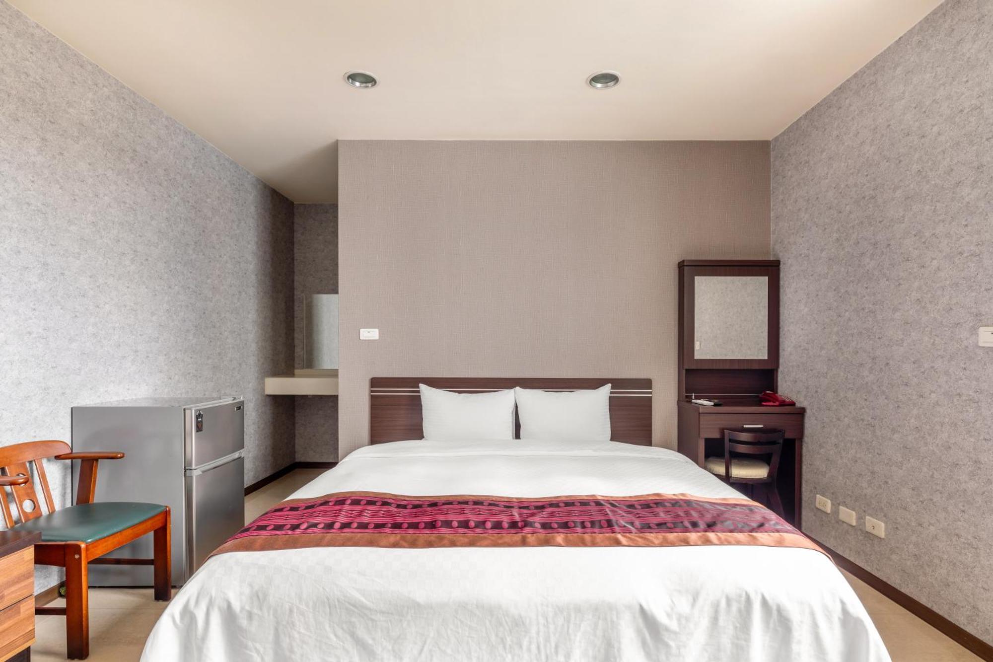 Song He Homestay Yuchi Exteriör bild
